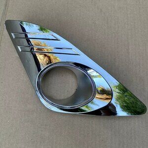 2012-14 TOYOTA CAMRY RIGHT PASSENGER SIDE (RH) FOG LIGHT TRIM CHROME